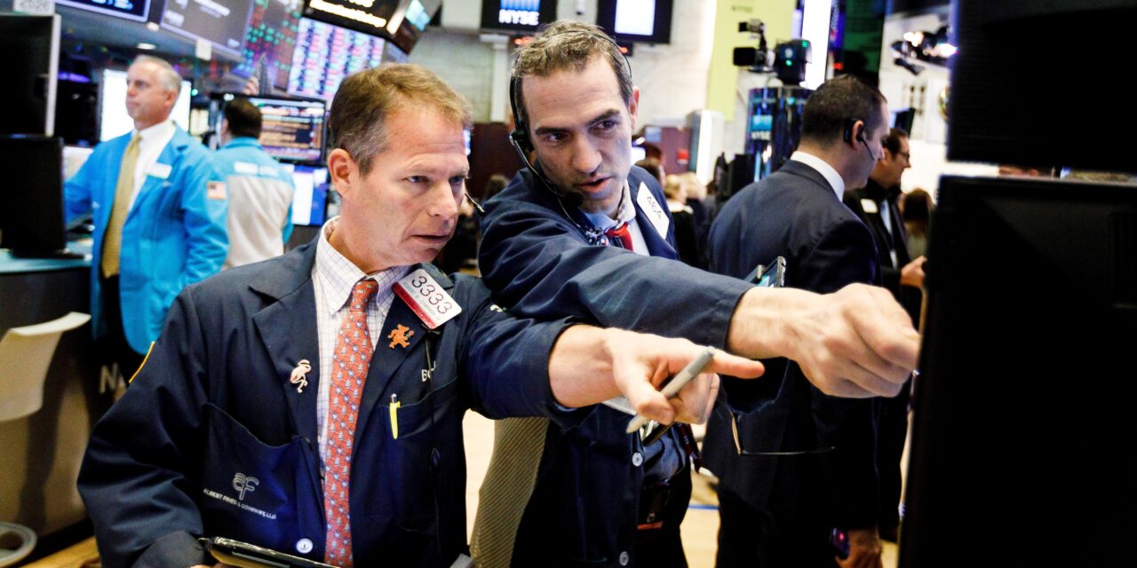Wall Street abre mixto y el Dow Jones cede 0,23 % tras la reunión de la Fed