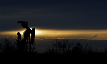 El petróleo de Texas abre con un descenso del 0,30 %, hasta 71,93 dólares