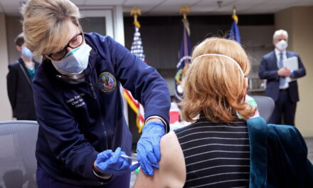 EEUU se asoma a la normalidad al 4 de julio sin llegar a meta de vacunación