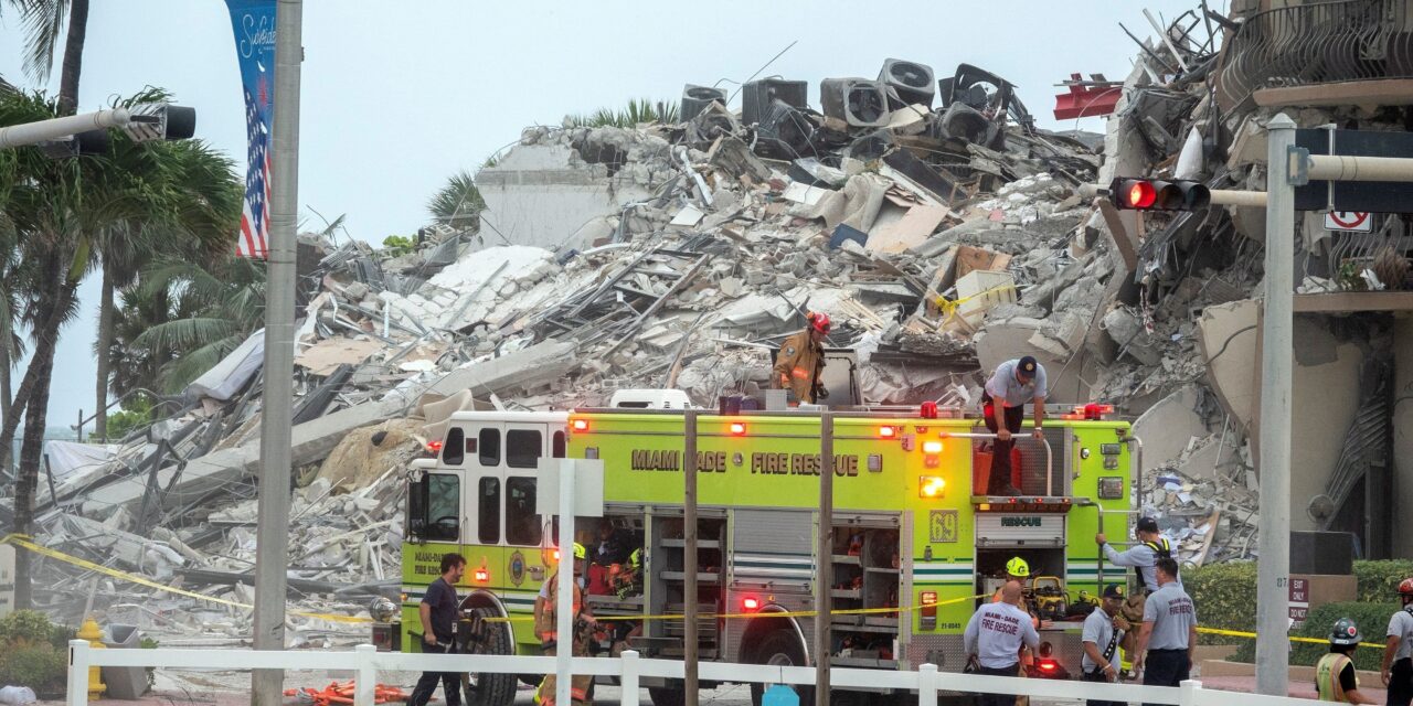 Un muerto y 99 desaparecidos en el derrumbe de un edificio en la playa de Miami
