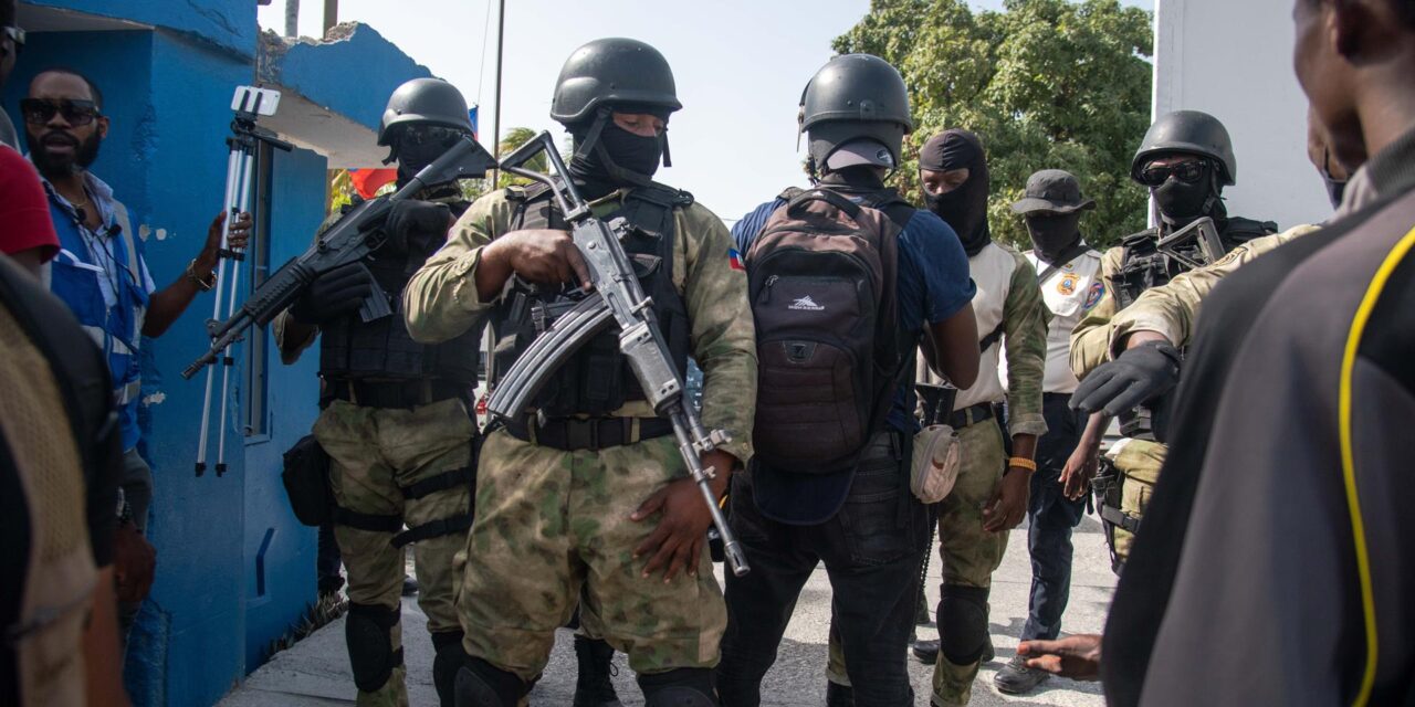 Haití arresta a 17 sospechosos por el magnicidio, en su mayoría colombianos