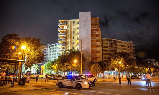 Ordenan evacuar edificio de 156 apartamentos tras inspeccción en Miami-Dade