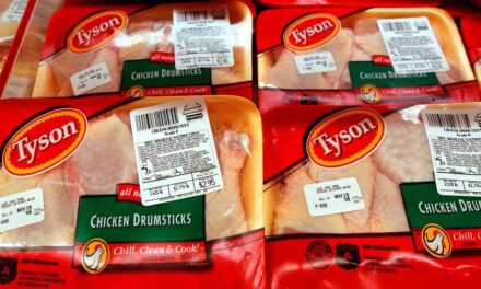 Tyson Foods retira 8,5 millones de libras de pollo del mercado en EEUU
