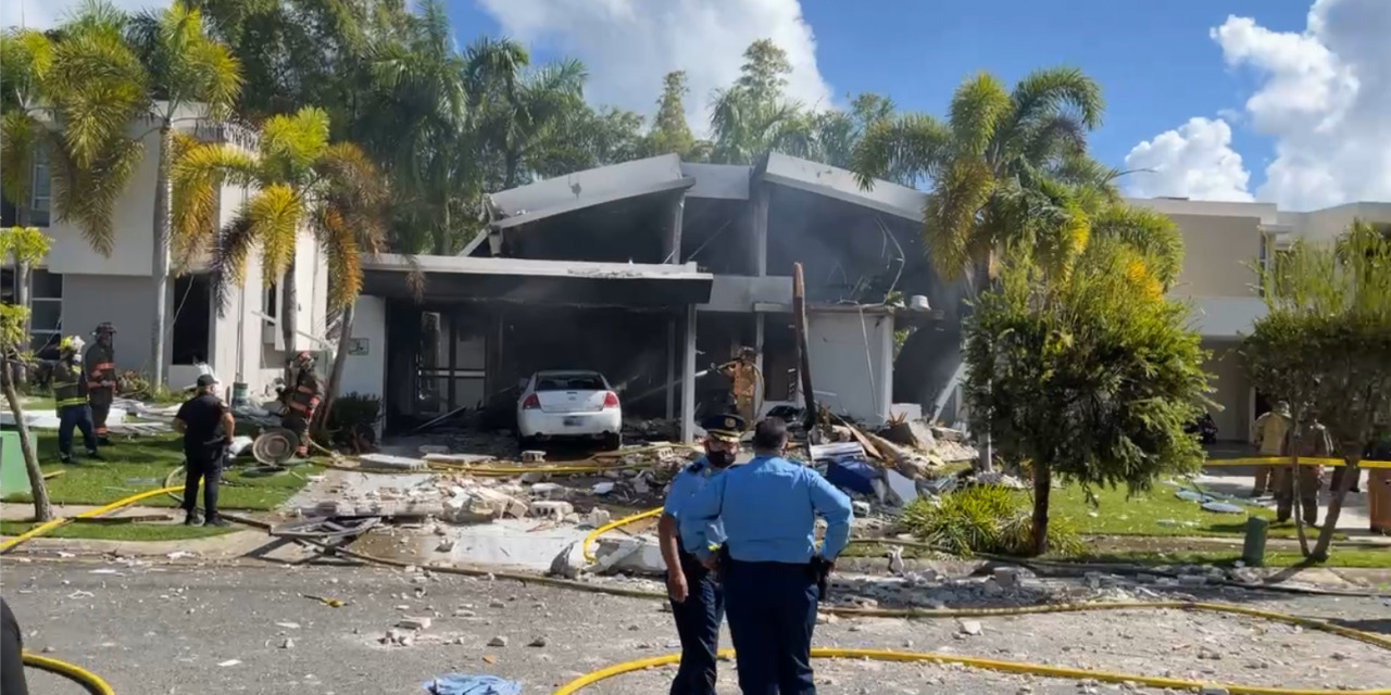 Confirman una persona perdió la vida en explosión de residencia en Las Piedras