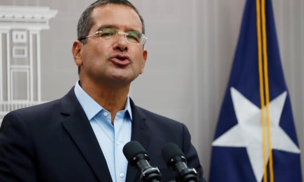 Gobernador de Puerto Rico niega cualquier vínculo con criminal canadiense