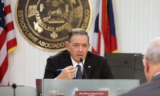 Senador Neumann anuncia su renuncia y retiro del servicio público 
