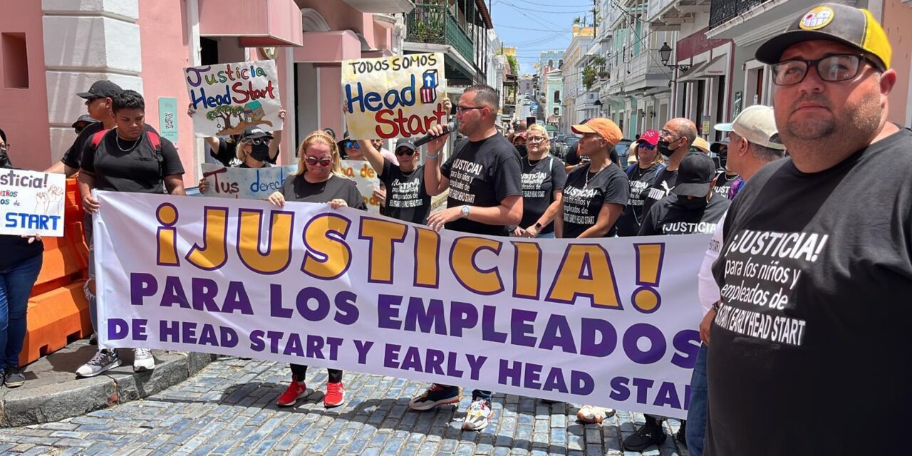 Protestan ante ACUDEN los empleados de Head Start de Peñuelas ante intenciones de eliminar administración al Municipio