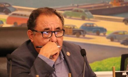 Congresista Grijalva exige acción sobre contrato de LUMA y anuncia supervisión desde el Capitolio federal