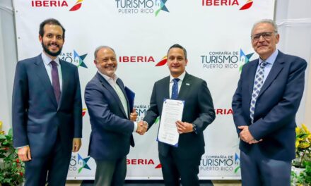 Turismo e Iberia firman acuerdo para aumentar el flujo de pasajeros europeos